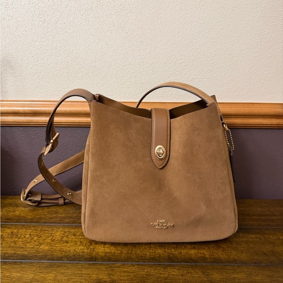 ✨ Coach Hadley Convertible Crossbody Bag in Suede ✨ - Picture 4 of 16